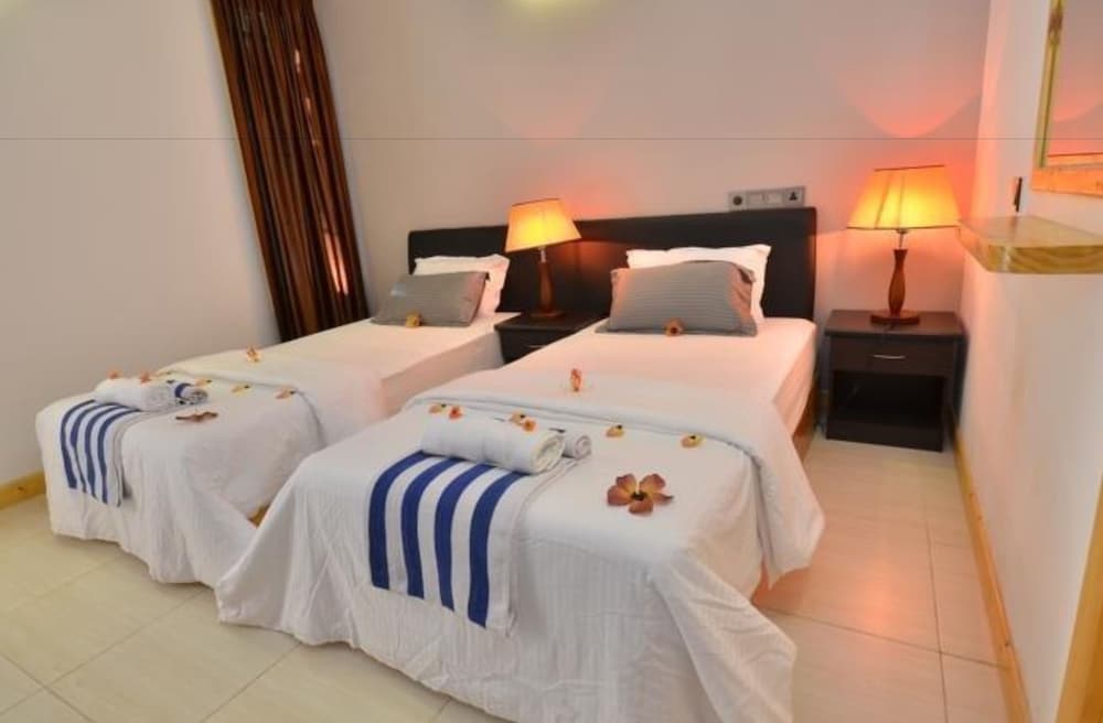 Deluxe Twin Room photo 3