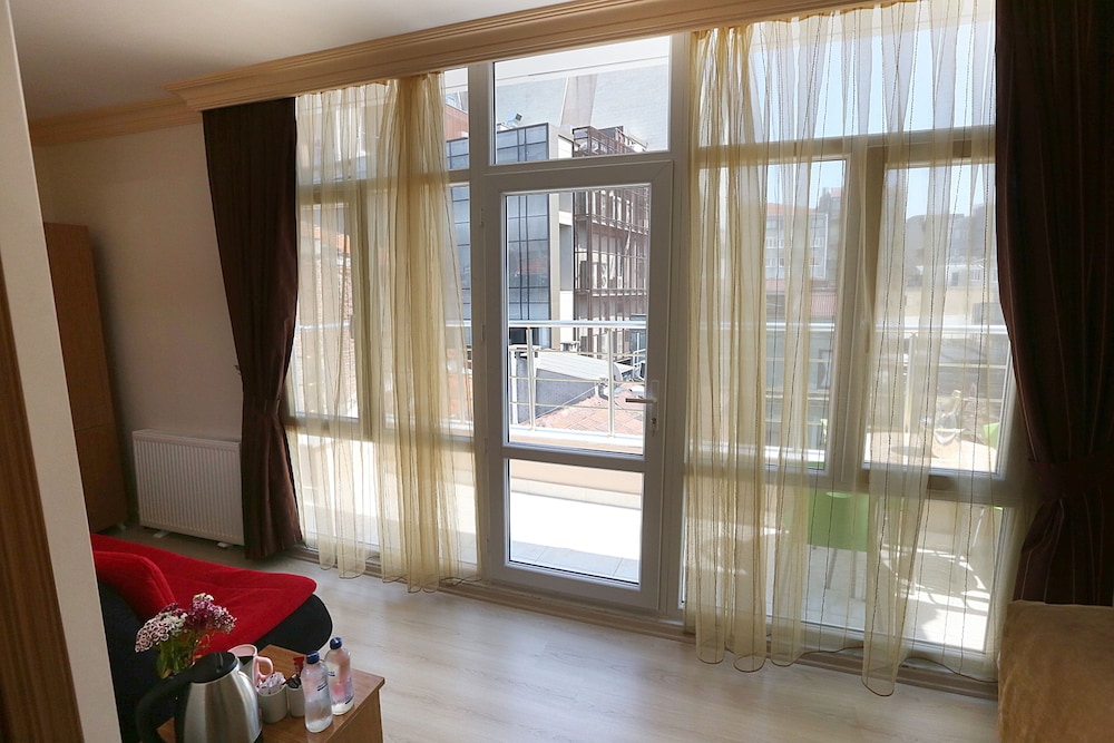 Deluxe Room, Balcony photo 1