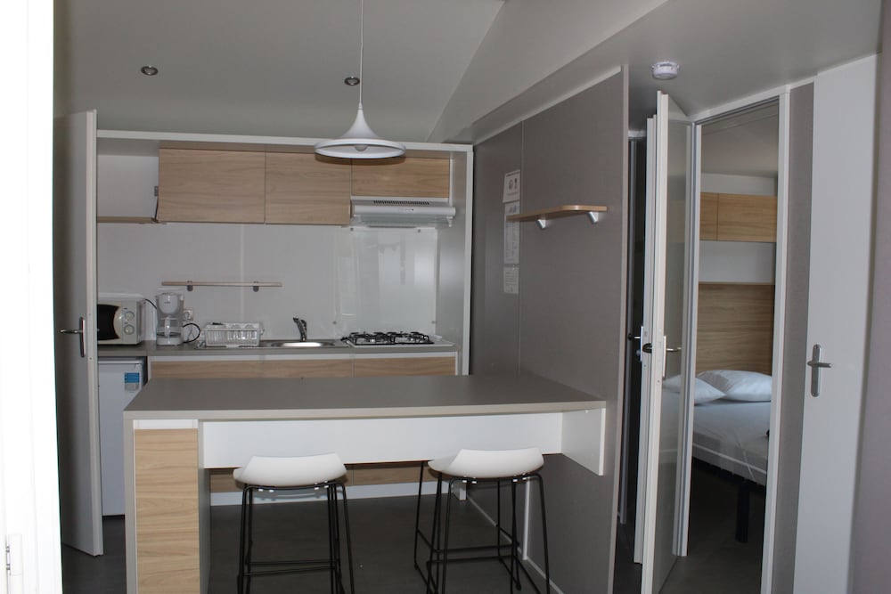 Mobile Home (4 persons) photo 2