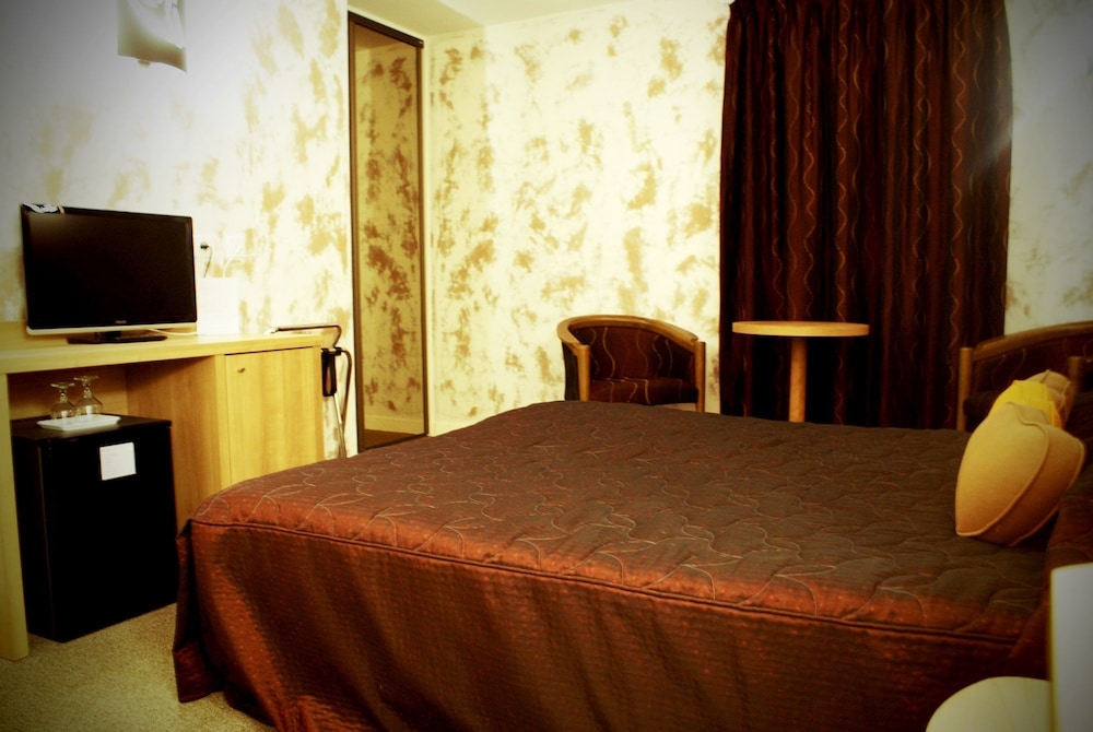Standard Double Room, 1 Queen Bed, Non Smoking photo 2