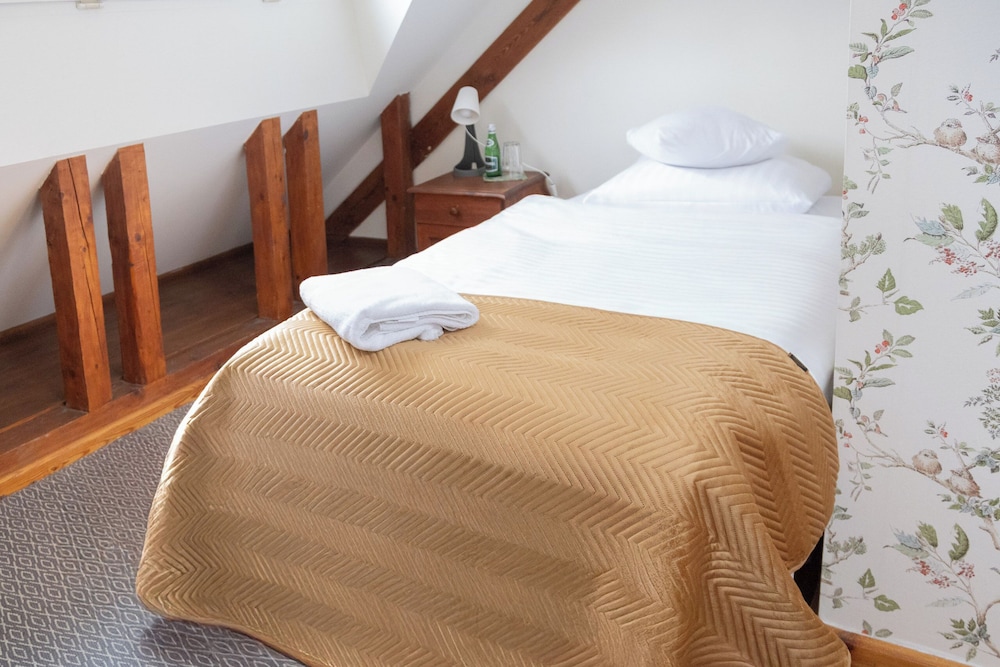 Basic Triple Room photo 2