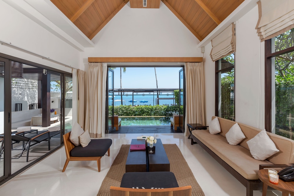 Three Bedroom Suite Pool Villa Sea with Free Minibar - Photo 23
