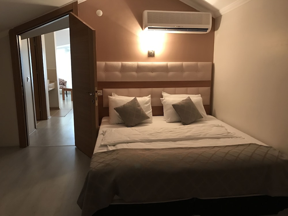 Family Quadruple Room photo 1