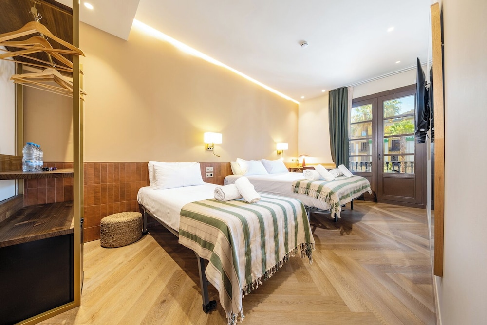 Superior Room, Balcony, City View