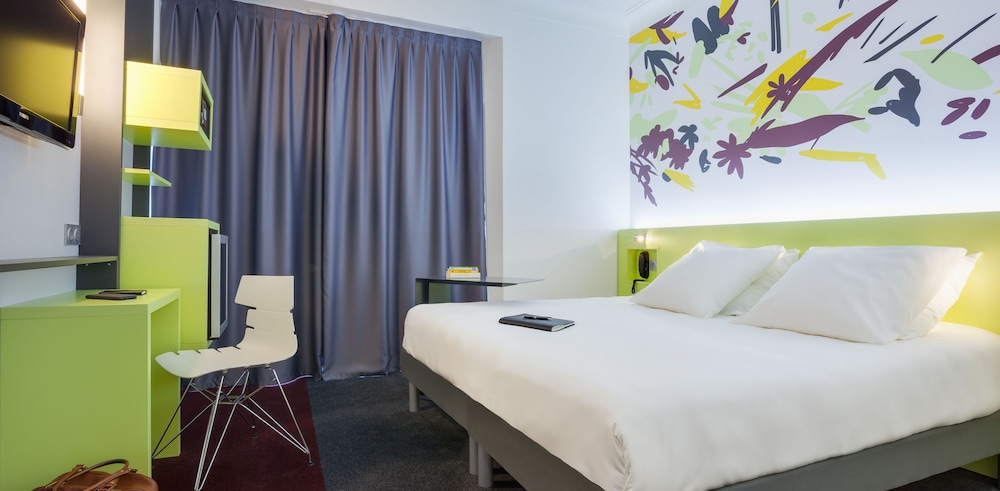 Standard Twin Room, 2 Twin Beds photo 3