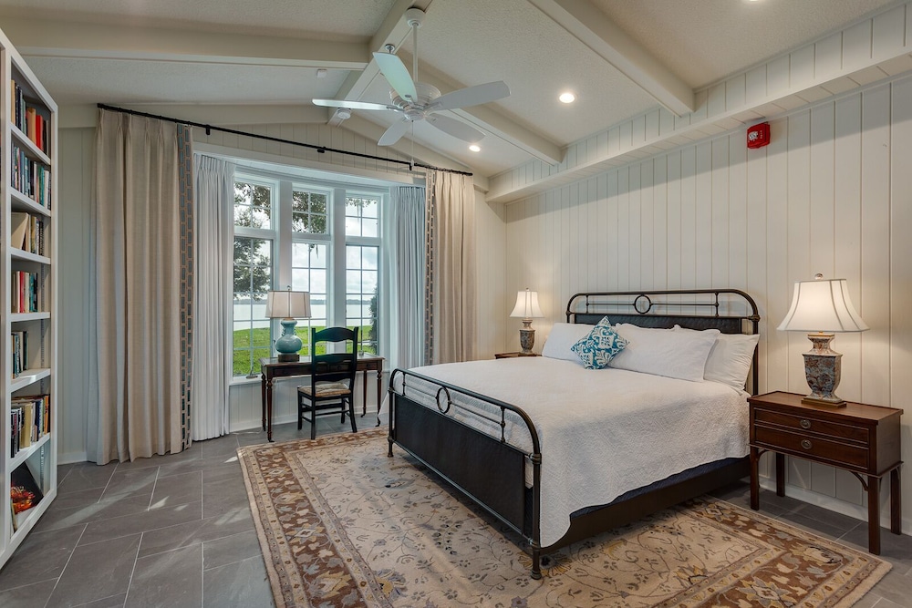 Grand Room Suite 6 photo 1