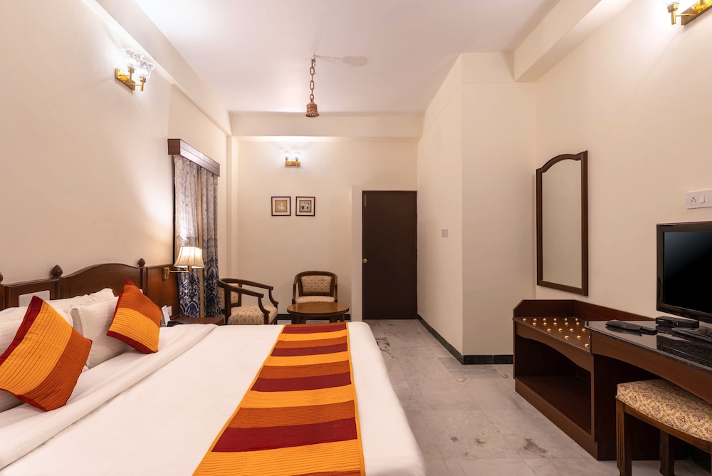 Non Lake Facing Deluxe AC Room - Photo 6