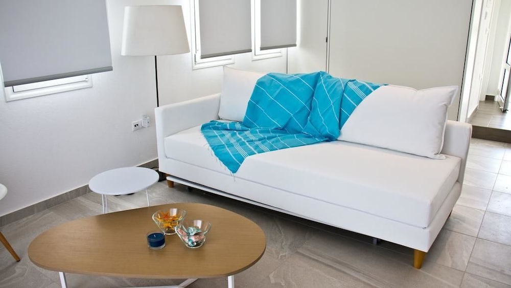 Studio, 1 Double Bed with Sofa bed, Non Smoking photo 1