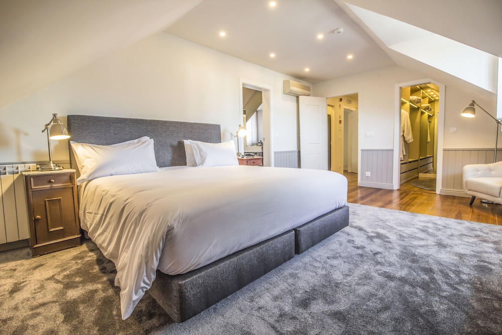 Family Penthouse, 1 King Bed with Sofa bed, Hot Tub photo 2