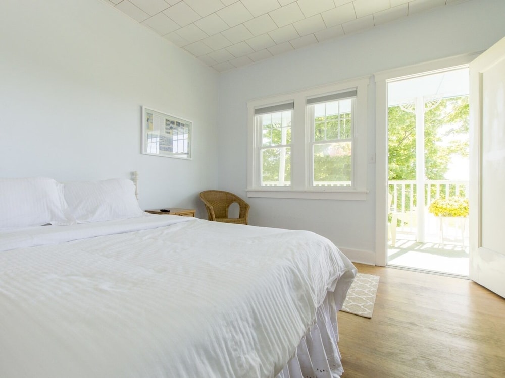 Suite, Private Bathroom (Beach House 1st Floor) photo 1