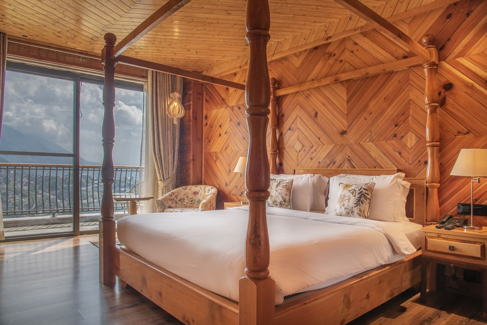 Classic Chalet, Balcony, Mountain View photo 1