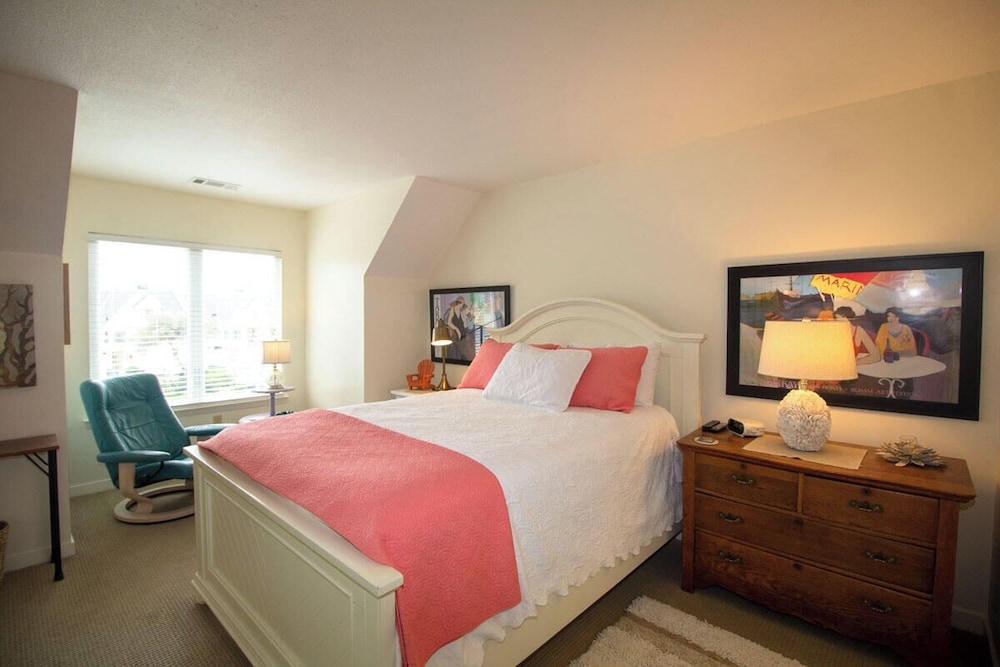 Condo, Multiple Beds, Kitchen, Ocean View photo 3
