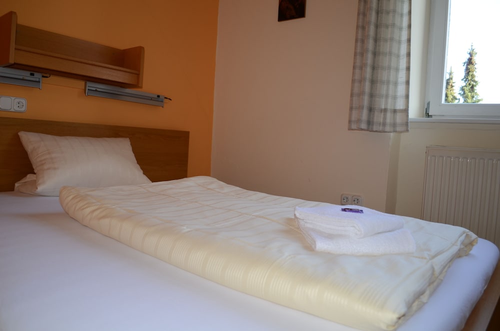 Standard Single Room photo 2