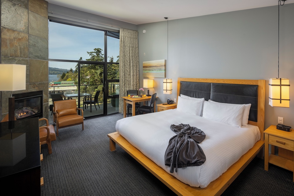 Ocean King Room - Photo 1