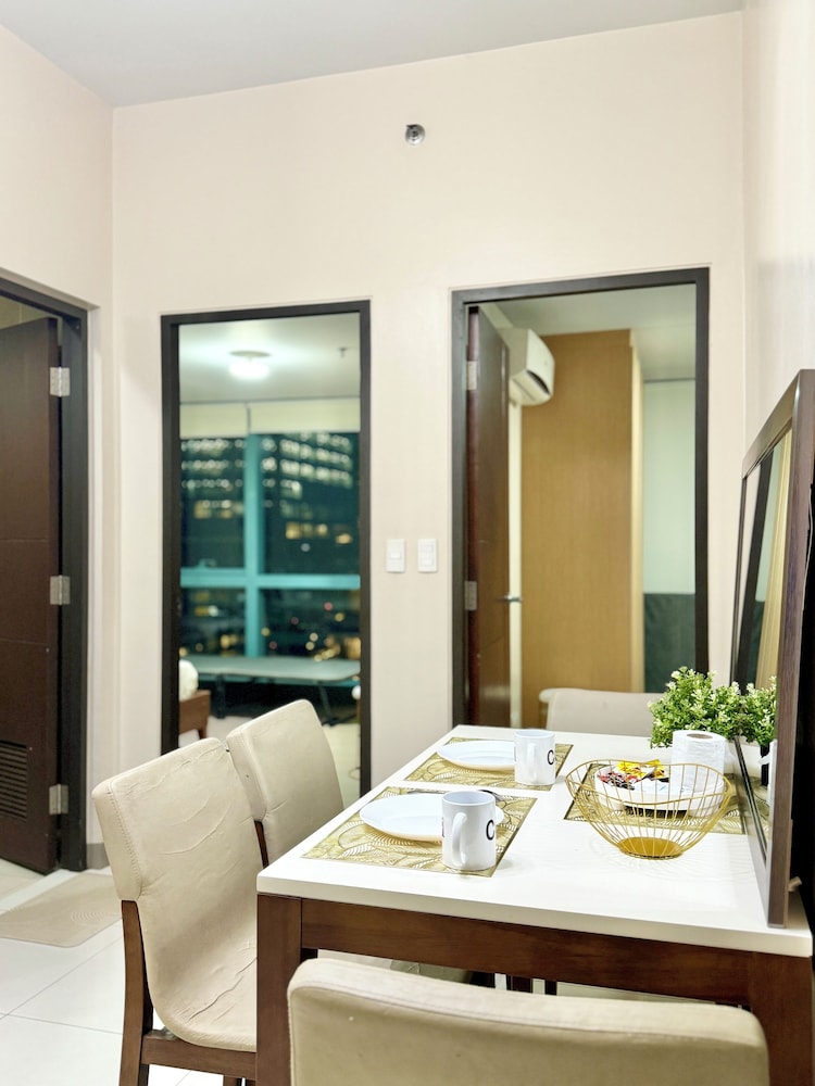 Family Condo, Multiple Beds, Non Smoking, City View photo 2