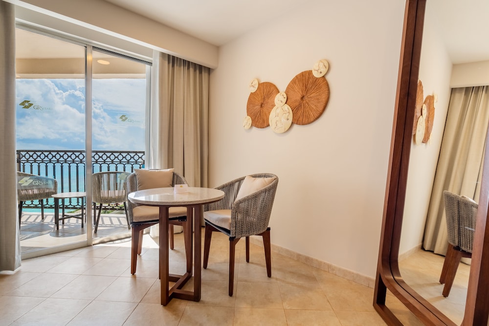Romantic Room, Balcony Ocean View photo 3