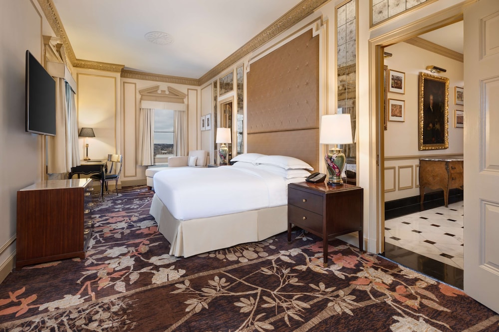 Presidential Suite photo 1