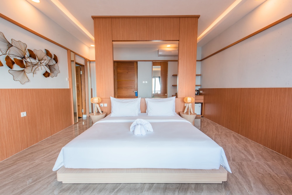 Ocean Suite Room - Photo 4