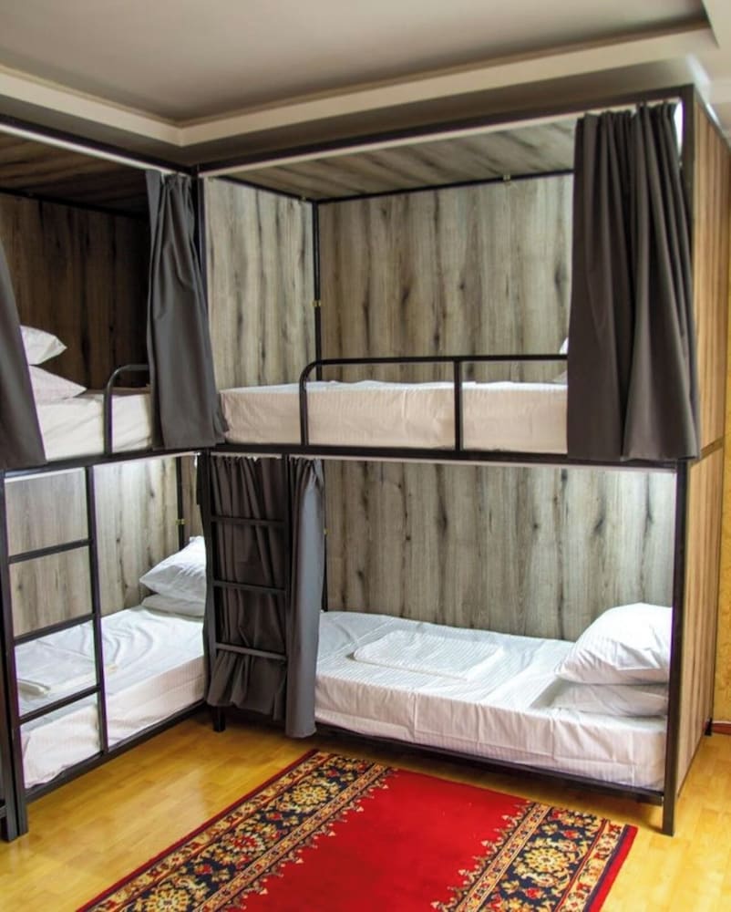 Shared Dormitory, Men only photo 2