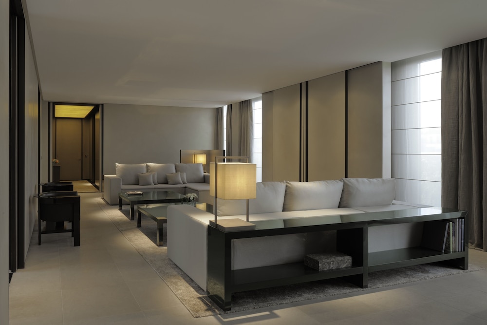 Duomo One Bedroom Suite (Non Smoking)