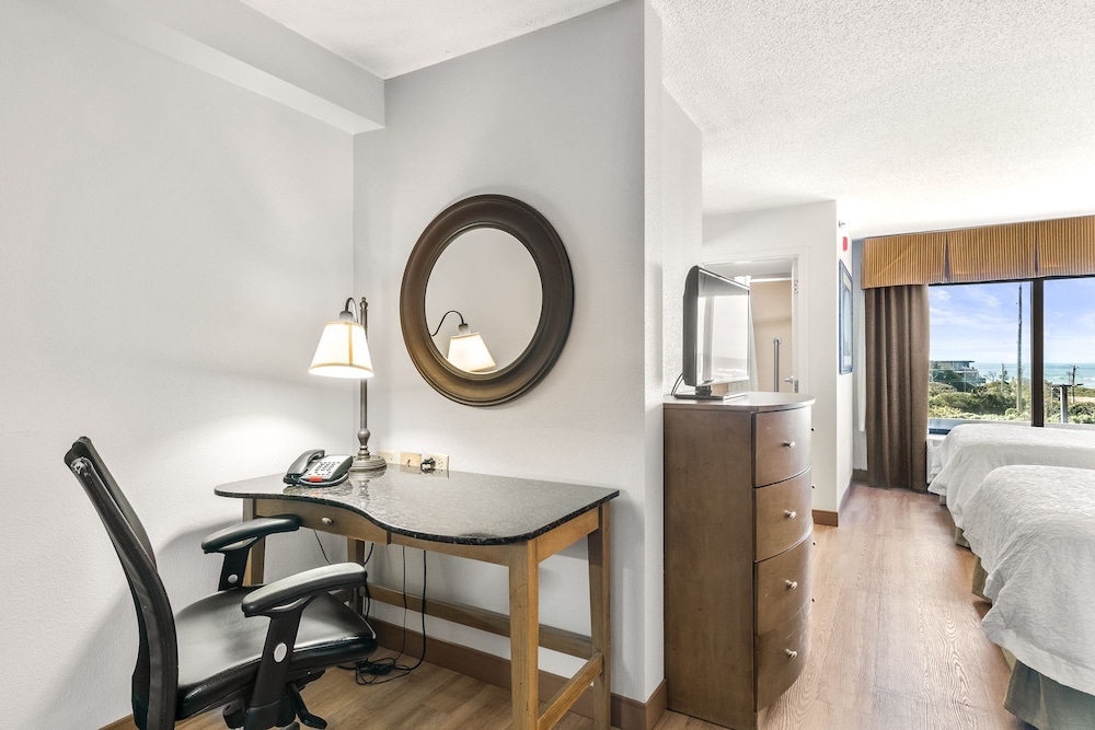 2 Double Beds Hearing Accessible Studio Suite photo 3