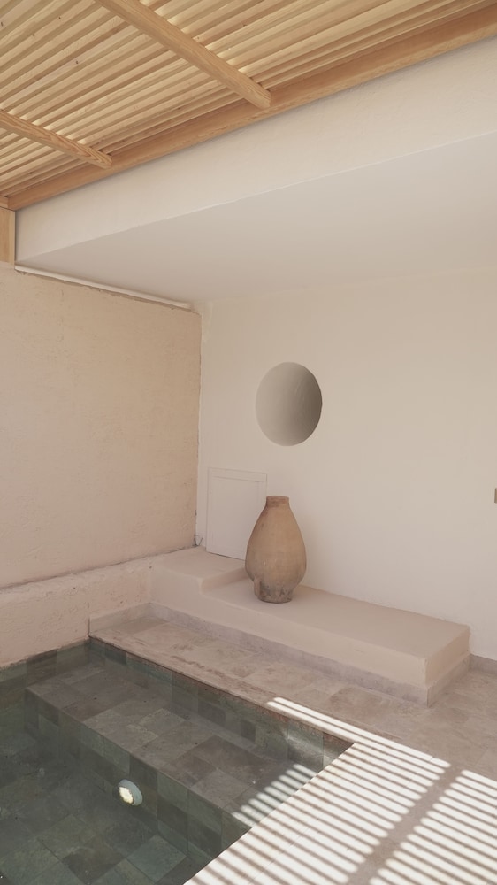DELUXE SEA VIEW - PLUNGE POOL - Photo 16