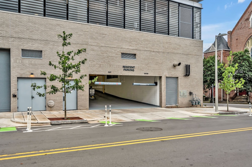 High-Rise Apt Raleigh Free Parking & Sunset View 2, Bilde 66