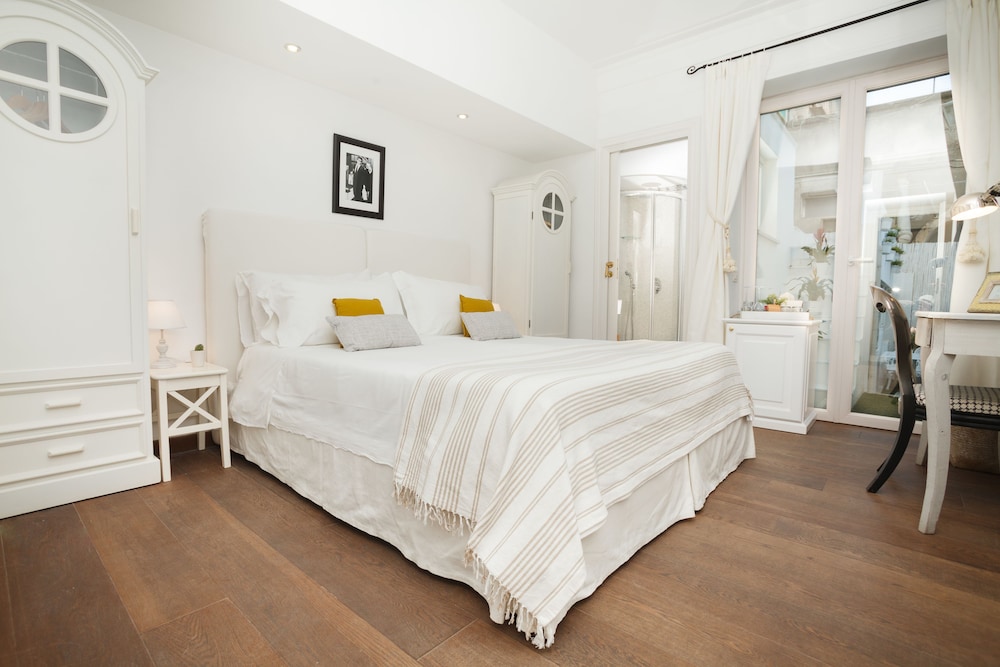 Classic Double or Twin Room photo 1
