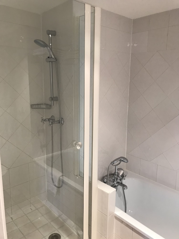Superior Triple Room photo 3