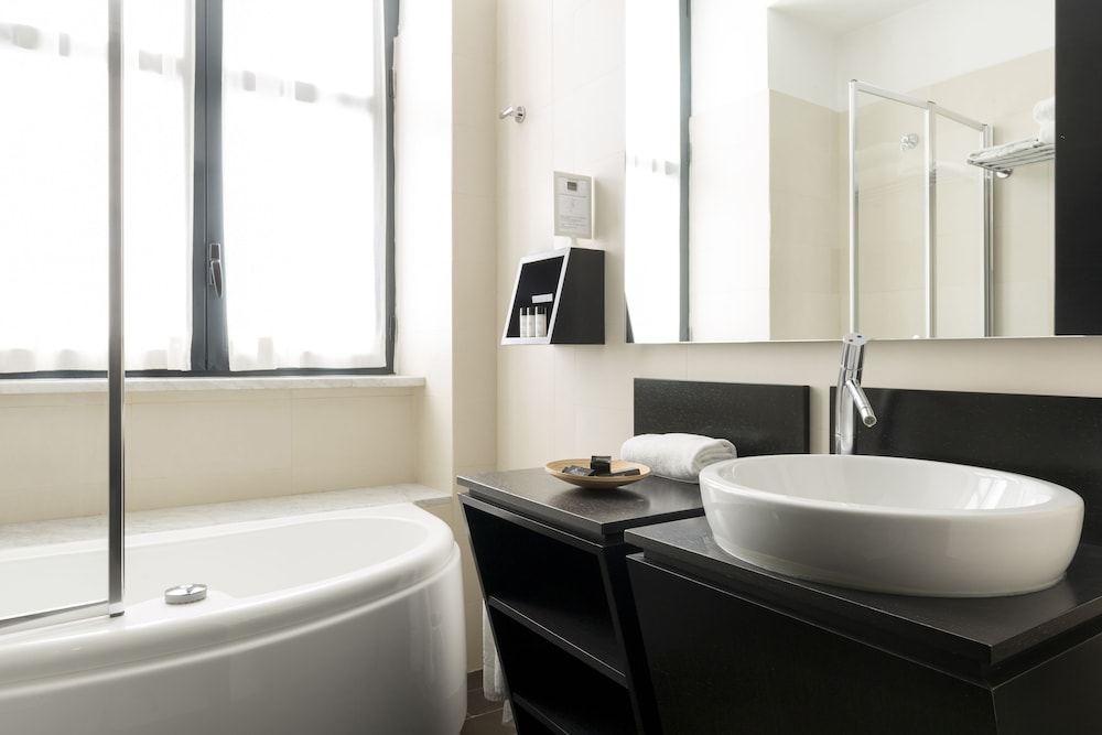Classic Double or Twin Room - Photo 4