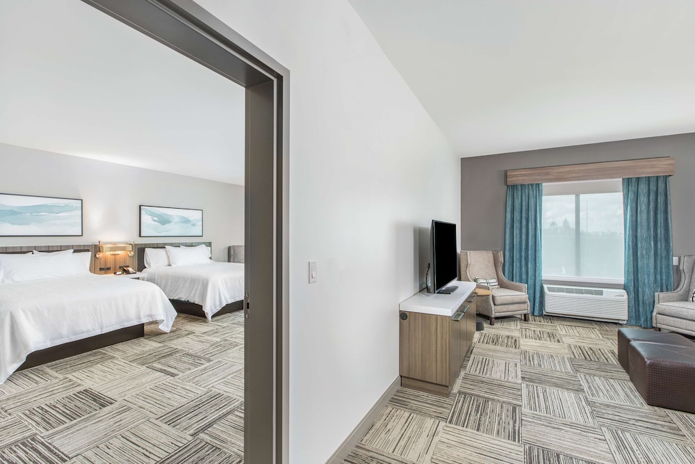Suite, 2 Queen Beds, Accessible, Bathtub (Mobility & Hearing) - Photo 3