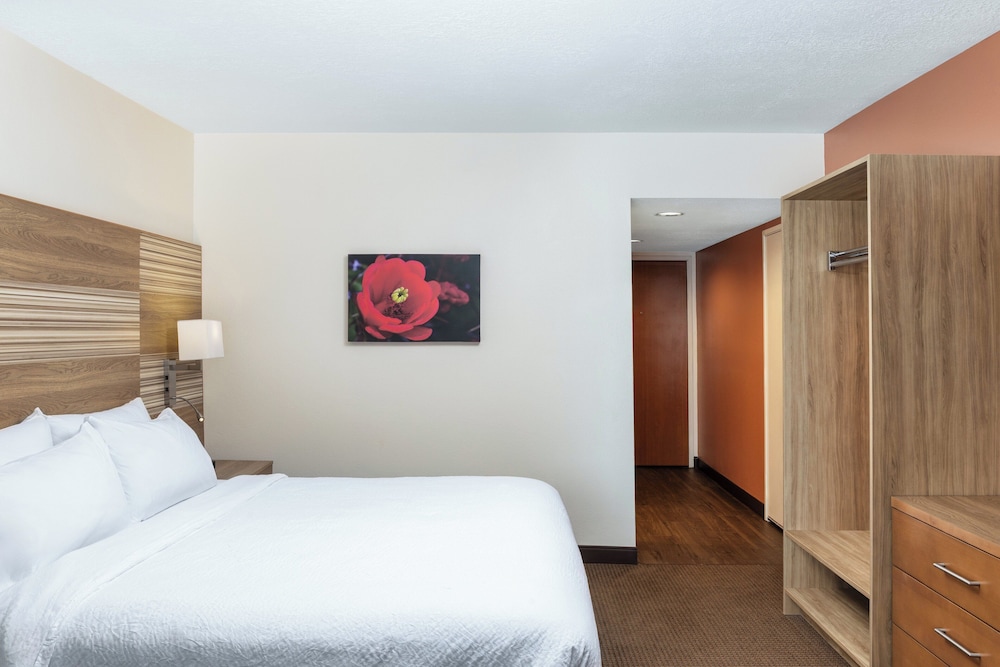 Standard Room, 2 Queen Beds, Accessible, Non Smoking (Communications Accessible) photo 3