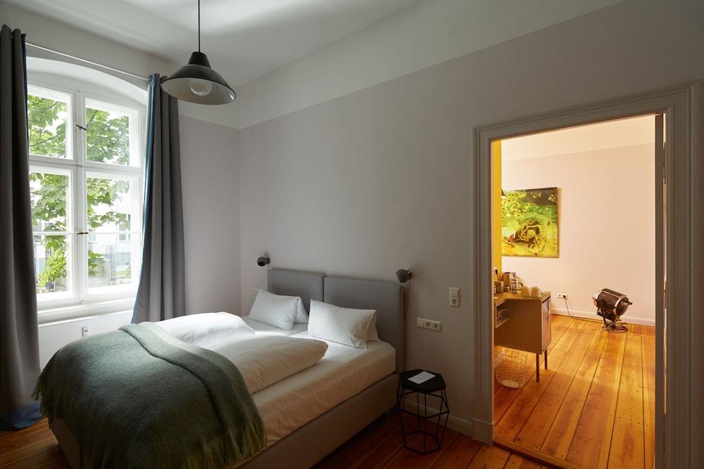 Studio Suite photo 1