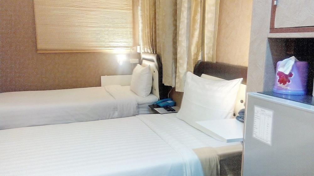Standard Twin Room photo 3