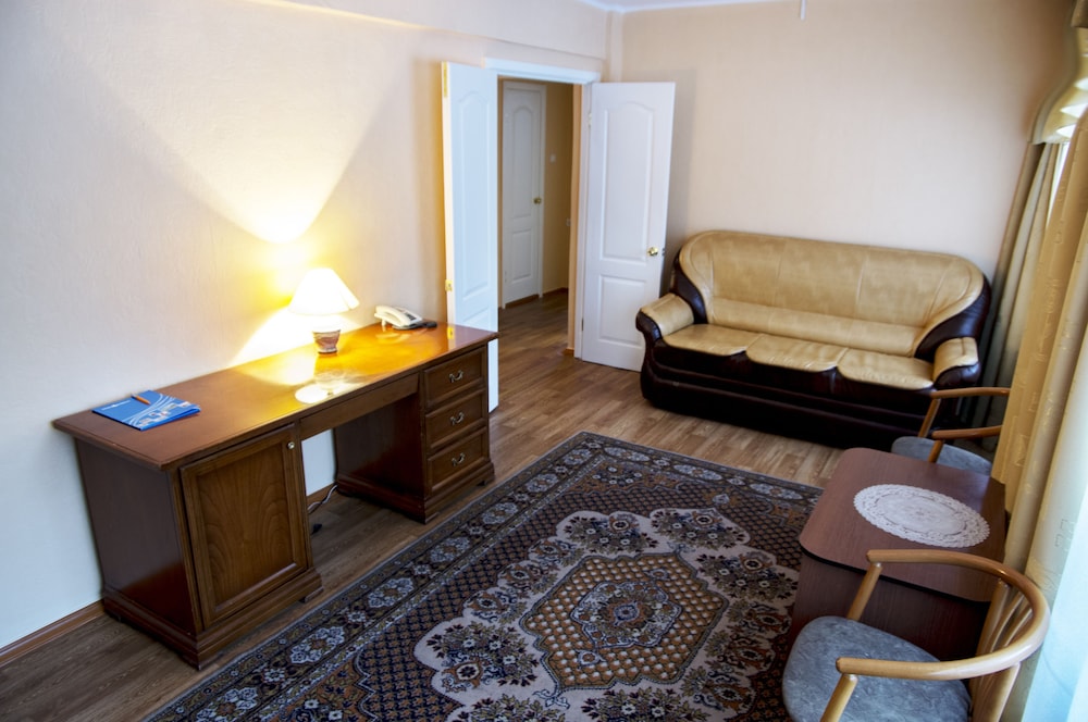 Apartment photo 2