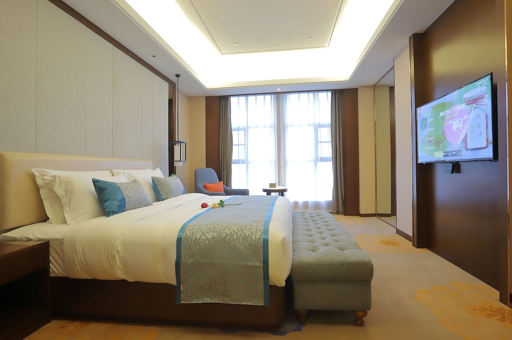 Deluxe Suite photo 3
