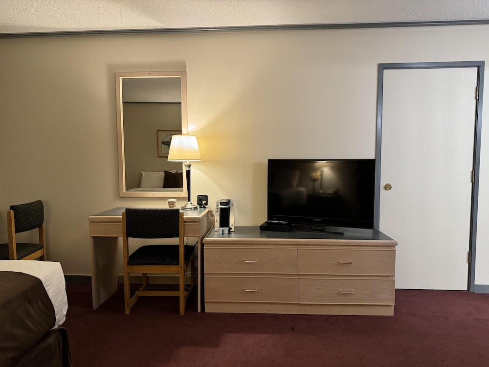 Standard Single Room, 1 Queen Bed - Photo 6