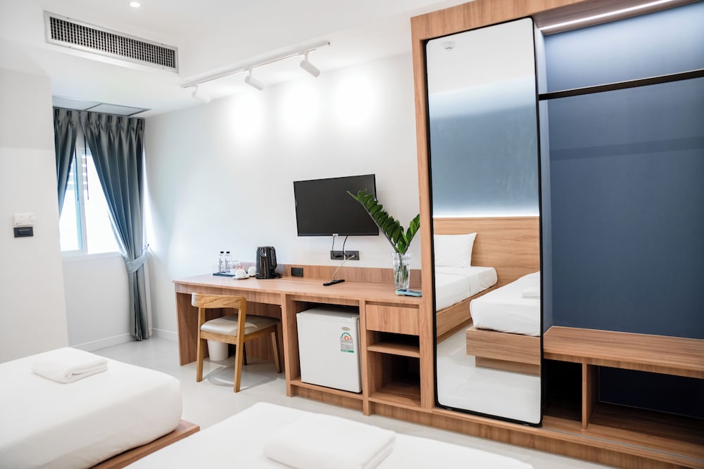 Superior Twin Room - Photo 1