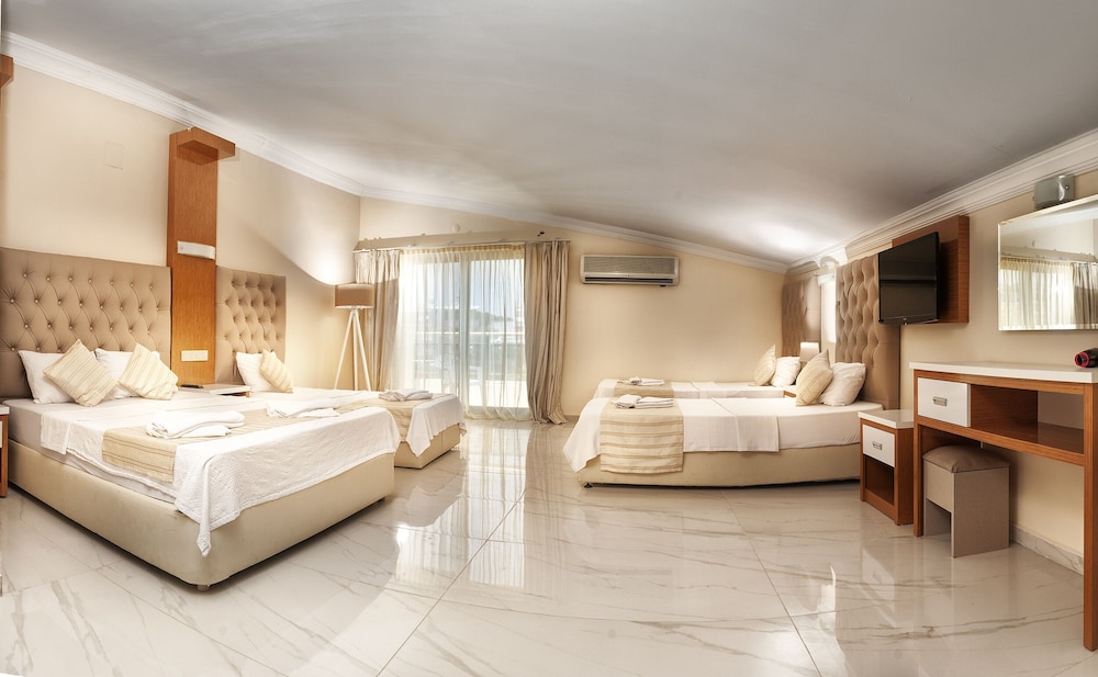 Standard Room photo 3