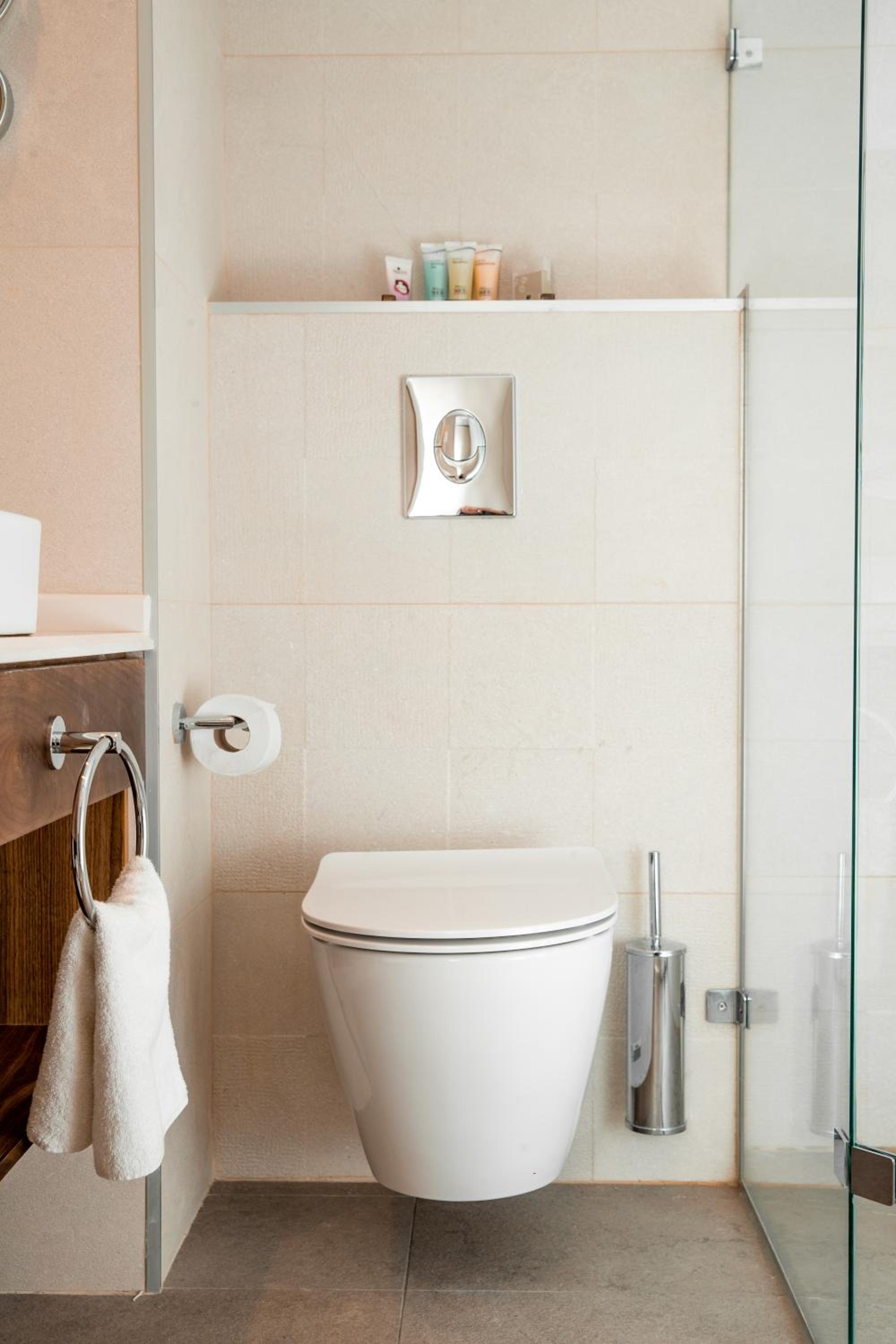 Standard Twin Room - Photo 7