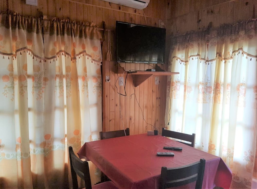 Family Cabin, 2 Bedrooms photo 2