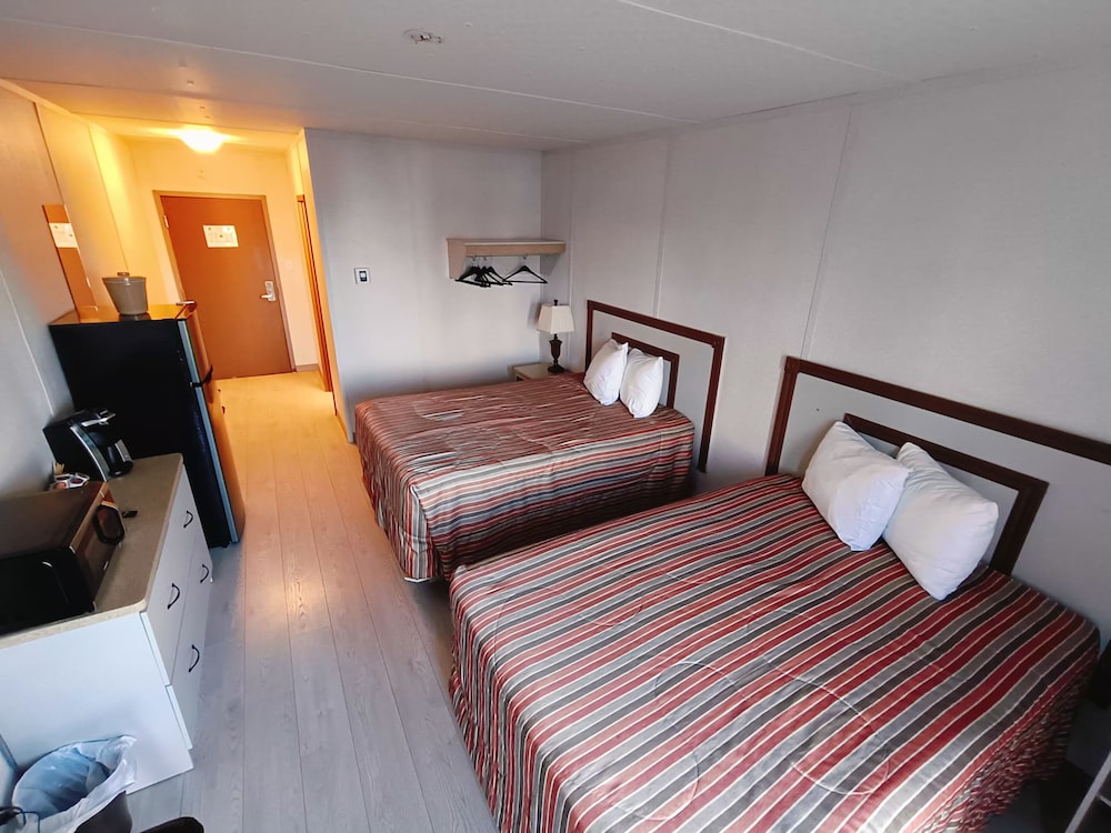 Standard Room, 2 Double Beds photo 1