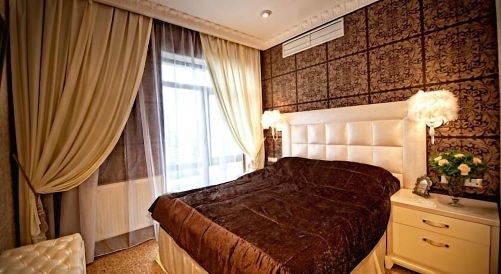 Deluxe Suite photo 1