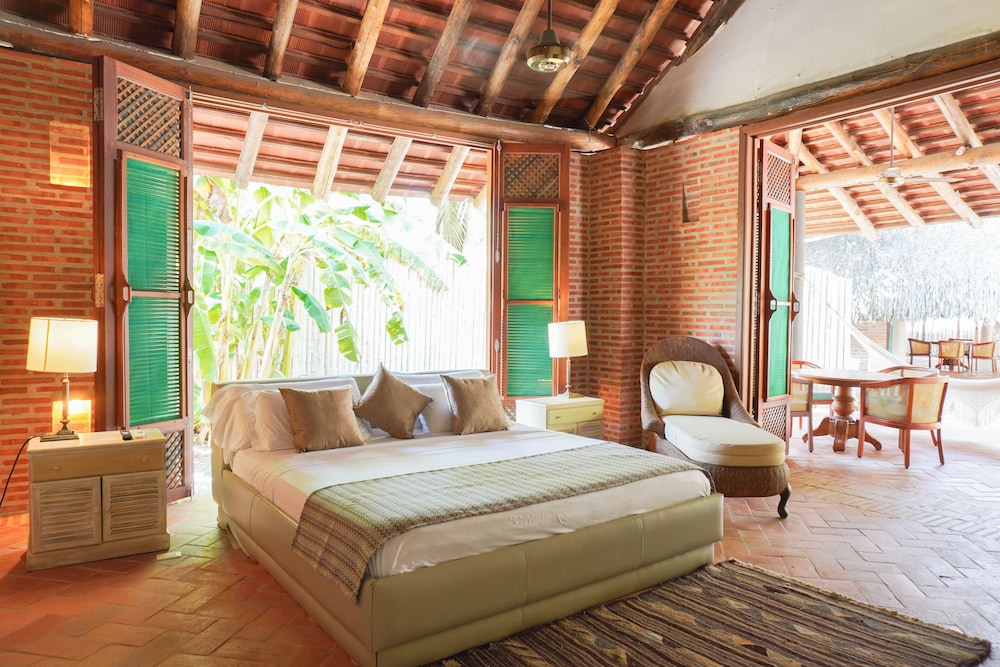 Grand Bungalow