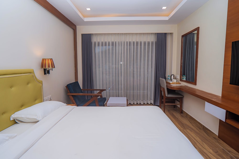 Deluxe Double Room - Photo 1