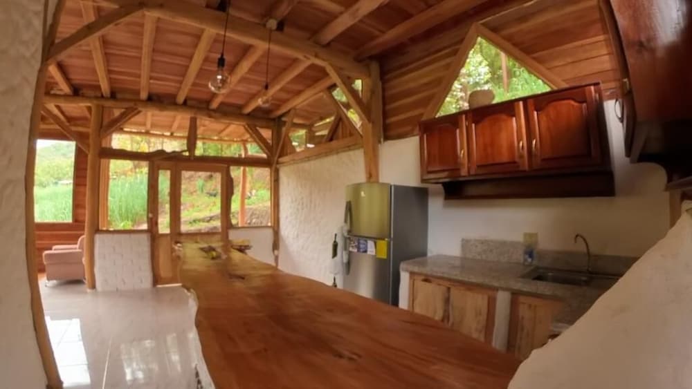 Family Cabin photo 2