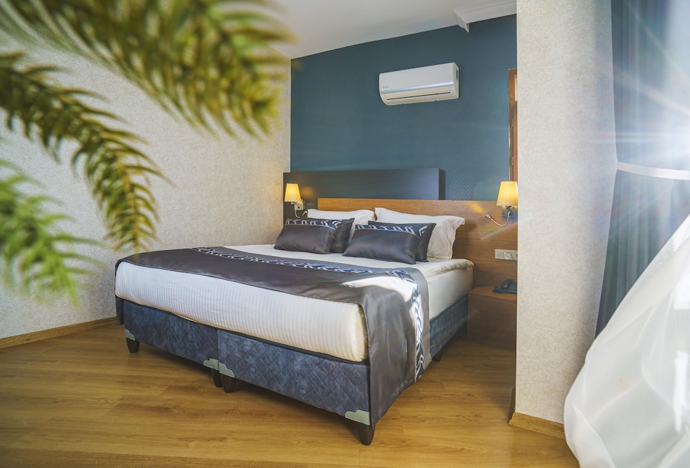 Family Suite, Balcony, Sea View