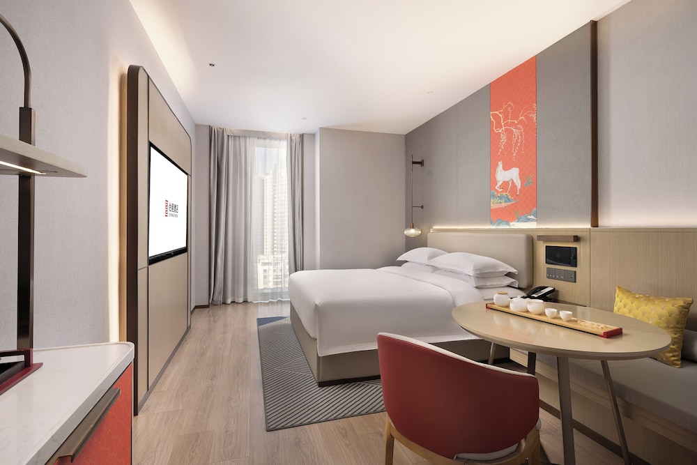 Superior Double Room, City View