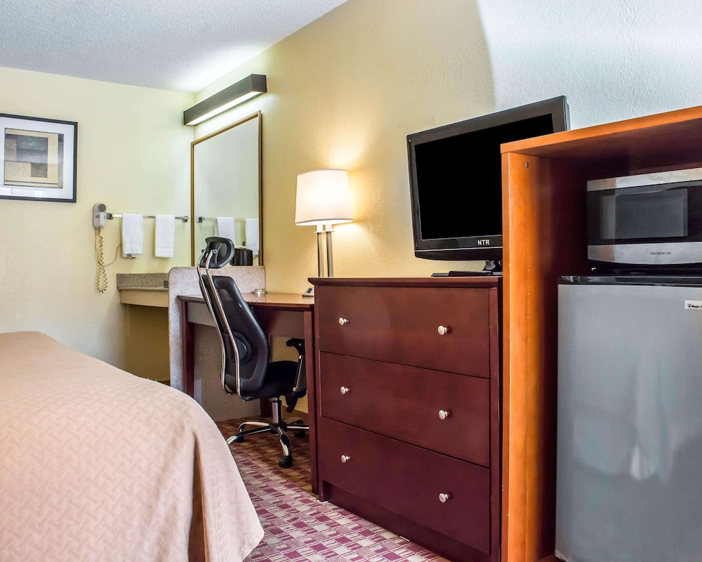 Room, 1 King Bed, Accessible, Non Smoking photo 2