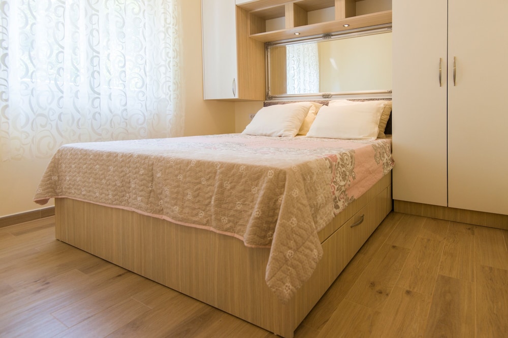 Standard Apartment photo 3